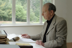 David Rosenmann-Taub drawing in his studio